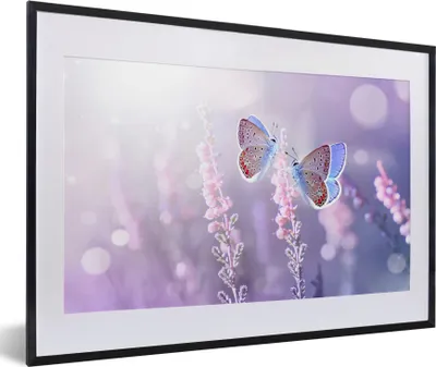 Produktbild von MuchoWow® Gerahmtes Poster Schmetterling - Lavendel - Blumen - Lila 60x40 cm - Poster mit Schwarzem Bilderrahmen Wandposter Rahmen Foto Bilder - Schlafzimmer - Plakat in Rahmen - Drucken