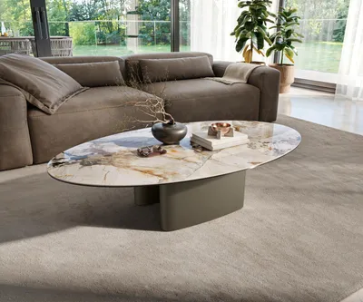 Produktbild von DELIFE Couchtisch Edge Oval 135x80 cm Keramik Patagonia Poliert Ovada Effektfinish Titan