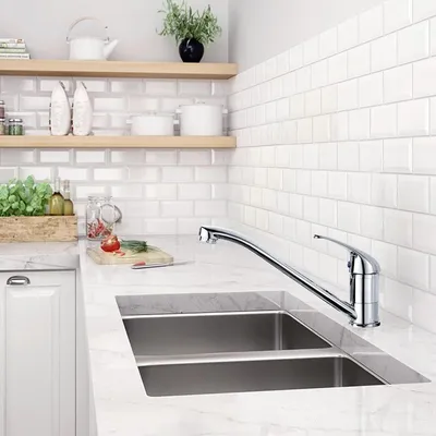 Produktbild von AIORBER Edelstahl Wasserhahn Küche, Einhebelmischer Waschtischarmatur, 360° schwenkbar, Spültischarmatur, mit Luftsprudler, inkl. Anschluss-Schläuche