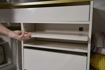 Produktbild von Kleiderschrank Schrank Luxus Holz Schränke Möbel Design Luxus Möbel Schlafzimmer