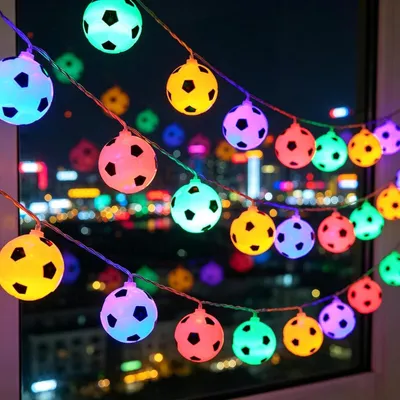 Productafbeelding van Voetballichtsnoer - 20 leds - Voetbalvormige lichtketting - 3 m - FeeÃ«nverlichting - Voetbalverlichting - Lichtsnoer