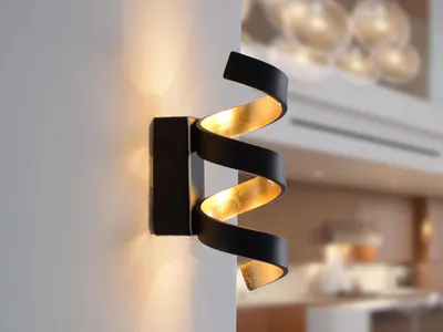 Produktbild von HELIX LED-Wandleuchte aus schwarzem und goldenem Aluminium 9W 3000K (Warmes Licht)
