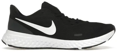 Produktbild von Nike Revolution 5 Black/White - EU 46