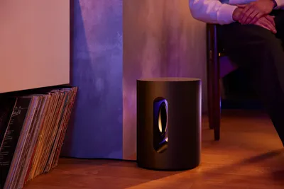 Produktbild von Sonos Sub Mini Kompakt-Subwoofer, beeindruckender Bass, ausgewogener Klang, Einstellbarer EQ, 2 Class-D-Verstärker, Trueplay - Schwarz
