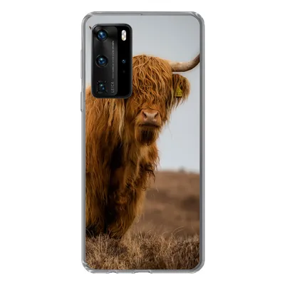 Produktbild von MuchoWow® Handyhülle Schutzhülle Hülle für Huawei P40 Pro Schottischer Highlander - Düne - Gras Silikon Softcase Handy Hülle - Schutz