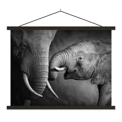 Produktbild von MuchoWow® Textilposter Wildtiere - Elefant - Schwarz - Weiß - Porträt 40x30 cm mit schwarzem Rahmen - Dekorationen