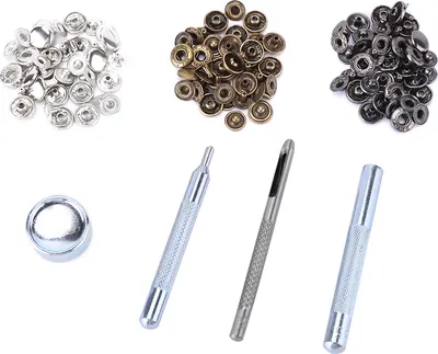 Produktbild von 30 Stück 10 mm Metalldruckknöpfe mit Lederwerkzeug-Set für Lederhandwerk (Silber, Bronze, Schwarz)