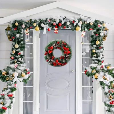Productafbeelding van Famanu kerstkrans met kunstsneeuw en dennenappels - Decoratieve krans voor buiten