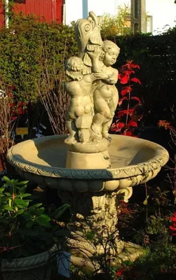 Produktbild von Casa Padrino Jugendstil Springbrunnen Grau Ø 114 x H. 172 cm - Prunkvoller Gartenbrunnen - Gartendeko Brunnen - Barock & Jugendstil Garten Deko Accessoires