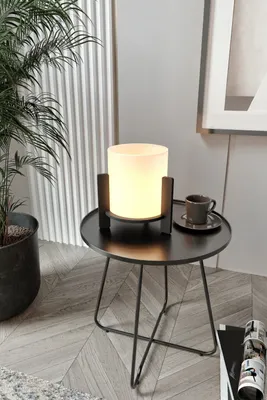 Produktbild von Opviq, Moderne Tischlampe in Schwarz, MDF-Korpus, 20 cm hoch, 14 cm Durchmesser, E27 Fassung (max. 40 W), elegantes skandinavisches Design, ideal für jeden Raum.