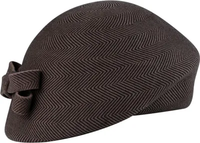 Fiebig schicker asymmetrischer Pillbox-Filzhut mit Schleife in