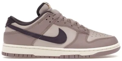 Produktbild von Nike Dunk Low SE Light Violet Ore - EU 36