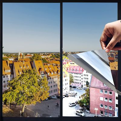 FEOMOS Weiße Fensterfolie Blickdicht Sichtschutzfolie Selbstklebend 100%  Lichtundurchlässig Scheibenfolie Statische Dunkel für Schlafzimmer  Badezimmer 90x200cm : : Küche, Haushalt & Wohnen