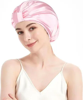 Image de Une coiffe en soie douce pour la beauté - Écharpe de nuit à double rangée avec bande élastique - Voile de nuit pour le soin des cheveux - Voile pour la tête destiné aux femmes et aux jeunes filles.