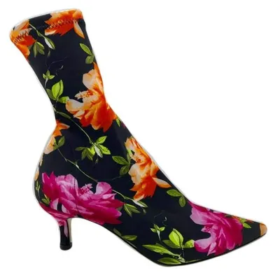 Immagine prodotto di Scarpa da donna realizzata in Spandex elasticizzato, con tacco conico