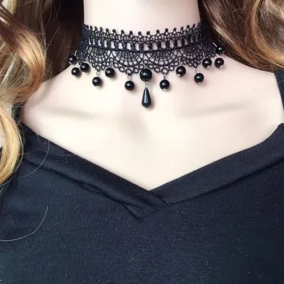 Produktbild von Elegante Lilah Halskette in Schwarz - Choker Stil für empfindliche Haut KP27500