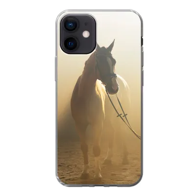 Produktbild von MuchoWow® Handyhülle Schutzhülle Hülle für iPhone 12 Pferd - Licht - Sand Silikon Softcase Handy Hülle - Schutzhülle