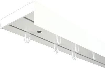 Produktbild von SN DECO Vorhangschiene, weiß, 300 cm, 2-läufig, SH Set, vorgebohrt, inkl. Blende (5 cm Höhe), komplettem Zubehör und Röllchen, Kunststoff (PVC), für Schiebevorhänge, geteilt ab 201 cm