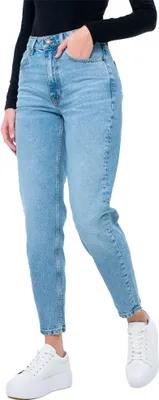 Produktbild von Guess Accessoire in Dreiecksform mit einem Design im Stil von Sportbekleidung