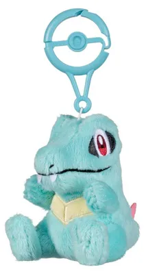 Produktbild von Pokémon Center Karnimani (Totodile) Abenteuer-Partner Plüsch-Schlüsselanhänger