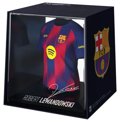 Zdjęcie produktu dla Miniaturowe figurki piłkarzy FC Barcelona, w tym Lewandowski