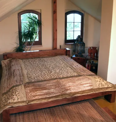 Produktbild von Brokat- Samtdecke, Tagesdecke, Bettüberwurf - Beige, Creme-weiß, Viskose, 230*270*0,5 cm, Patchwork Steppdecke aus Indien