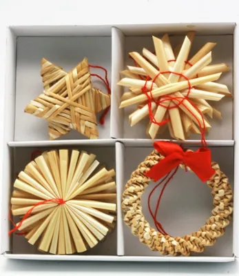 Produktbild von 100 Stück Weihnachtsanhänger Stroh Sterne Kranz Strohsterne Christbaumschmuck