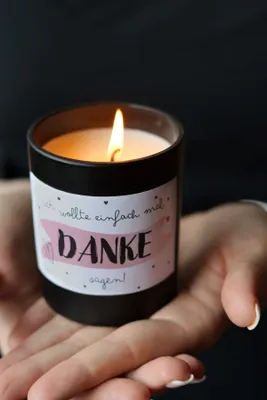 Produktbild von Schmuckkerze "Danke", Geschenke Freundin, Geschenk für Frauen, Duftkerzen im Glas mit Schmuck, K001