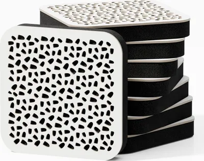 Obrázek produktu pro balení 8 kusů - Mini akustický panel s difuzním tlumením zvuku | 23 x 23 cm | Barevné perforované panely: (Bílá, ENRIA)