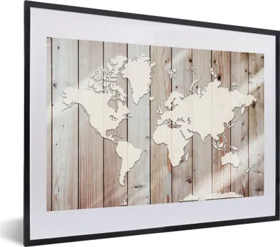 Produktbild von MuchoWow® MuchoWow® Gerahmtes Poster Weltkarte - Holz - Einfach 60x40 cm - Poster mit zchwarzem Bilderrahmen - Schlafzimmer - Plakat in Rahmen - Drucken