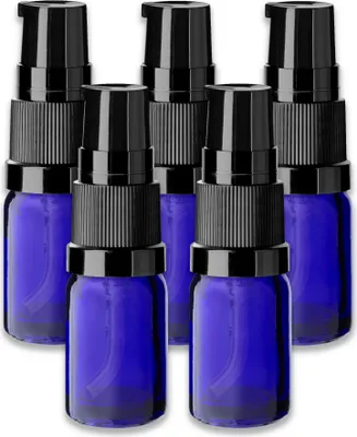 Produktbild von 5x Blaue Glasflasche 5 ml mit schwarzer Pumpe leer Muster Probe 18 mm