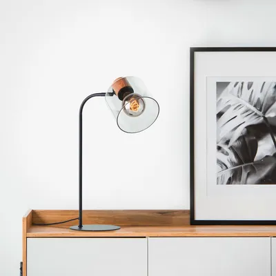 Produktbild von BRILLIANT Weald Tischleuchte schwarz/rauch/holz