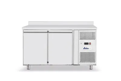 Immagine prodotto di Banco refrigerato Arktic Profi Line con 2 porte e 2 ripiani in acciaio inox 1360 x 700 x 879 mm