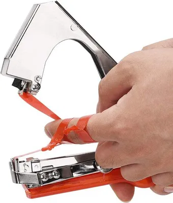 Produktbild von Unyqoos® Pflanzenbindegerät – handliche Bindmaschine für einhändiges, schonendes Binden von Tomaten, Weinreben & Sträuchern, inkl. Ersatzschneideblatt und Rollenband