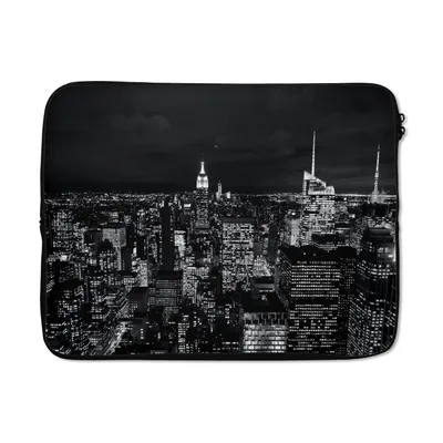 Produktbild von MuchoWow® Laptop Hülle 17 Zoll Laptoptasche Skyline - Schwarz - Weiß - New York - Amerika - Zipper - Schutzabdeckung