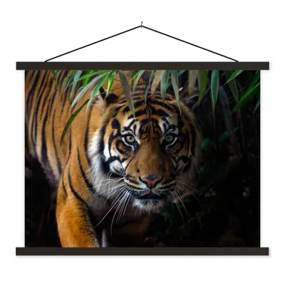 Produktbild von MuchoWow® Textilposter Tiger - Blätter - Dschungel - Tiere - Wild 150x113 cm mit schwarzem Rahmen - Wohnzimmer