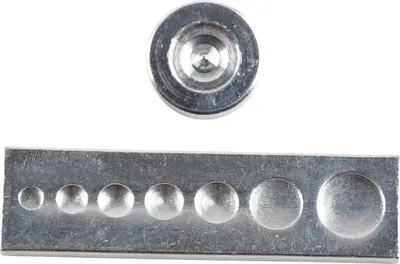 Image de Pratique à utiliser pour les projets de bricolage, les outils de pose de rivets, les poseurs de boutons-pression, les sacs de vêtements pour animaux de compagnie, les vêtements de bricolage, les jeans, les h��tes en cuir