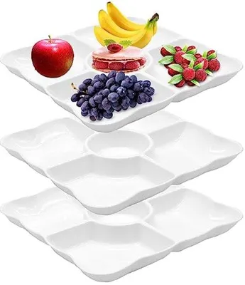Immagine prodotto di Tre piatti impilabili per snack, con 5 scomparti - Piatto in plastica bianca per snack e frutta