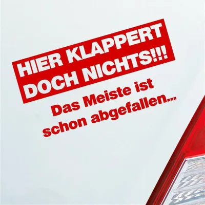 Produktbild von Auto Aufkleber Hier klappert doch nichts! Das meiste ist schon abgefallen! 17x9 cm Rot Sticker Heckscheibenaufkleber