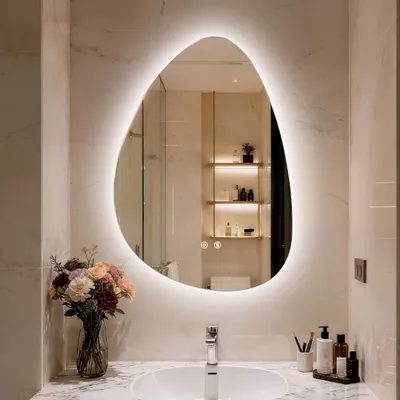 Produktbild von WISFOR Asymmetrischer LED Badspiegel 55x77cm mit Beleuchtung Speicherfunktion IP66, Beschlagfrei