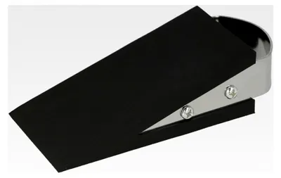 Produktbild von Türstopper in Keilform Schwarz | Gummi Türstopper mit Edelstahlgriff | Rutschfeste Unterfläche | Passend für alle Türen und Böden | 12 cm x 5 cm x 3 cm