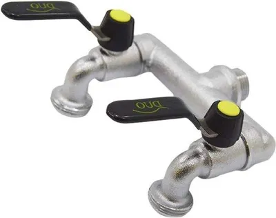 Produktbild von RVS Wandkraan 1/2" mit doppeltem Auslass und 3/4" Schlüssel - Wandmontage