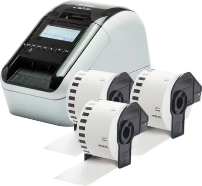 Produktbild von Brother QL-820NWBcVM - Etikettendrucker - zweifarbig (monochrom) - Thermodirekt - Rolle (6,2 cm) - 300 x 600 dpi - bis zu 110 Etiketten/Min. - USB 2.0, LAN, Wi-Fi(n), Bluetooth 5.2 - Cutter - weiß, glänzend schwarz