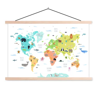 Obrázek produktu pro MuchoWow® Textilní plakát - Mapa světa - Zvířata - Děti - 60x40cm - S hnědými lamelami
