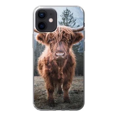 Produktbild von MuchoWow® Handyhülle Schutzhülle Hülle für iPhone 12 Schottischer Hochländer - Kuh - Tiere - Berg - Natur Silikon Softcase Handy Hülle - Schutzhülle