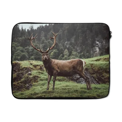 Produktbild von MuchoWow® Laptop Hülle 17 Zoll Laptoptasche Hirsch - Baum - Berg - Zipper - Schutzabdeckung
