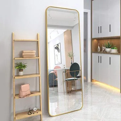 Produktbild von Runde Wandspiegel in Gold mit Aluminiumrahmen
