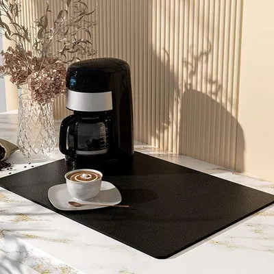 Obrázek produktu pro Černá protiskluzová podložka do kuchyně, 40 x 60 cm, savá, na odkládání předmětů