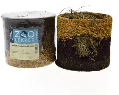 Productafbeelding van Zoolekker Knabbelhuisje met hooi – natuurlijk knaagdierhuisje met kruiden en bloemen, Ø 15 cm