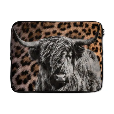 Produktbild von MuchoWow® Laptop Hülle 15 Zoll Schottischer Highlander - Panther - Schwarz - Weiß Laptoptasche - Laptoptasche - Sleeve - Rundum-Schutz